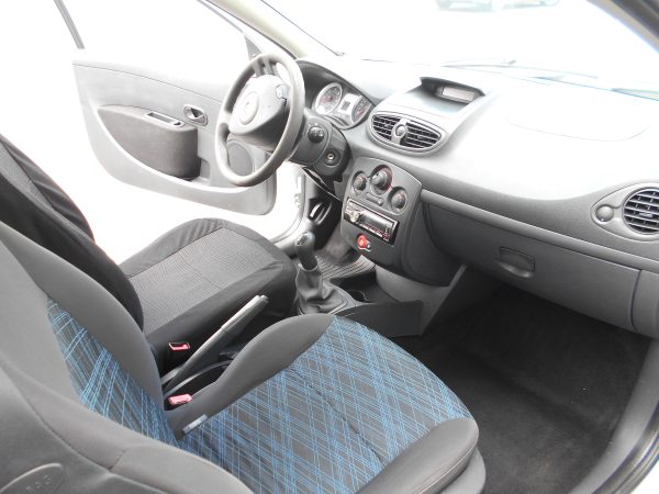 RENAULT CLIO II – Image 6